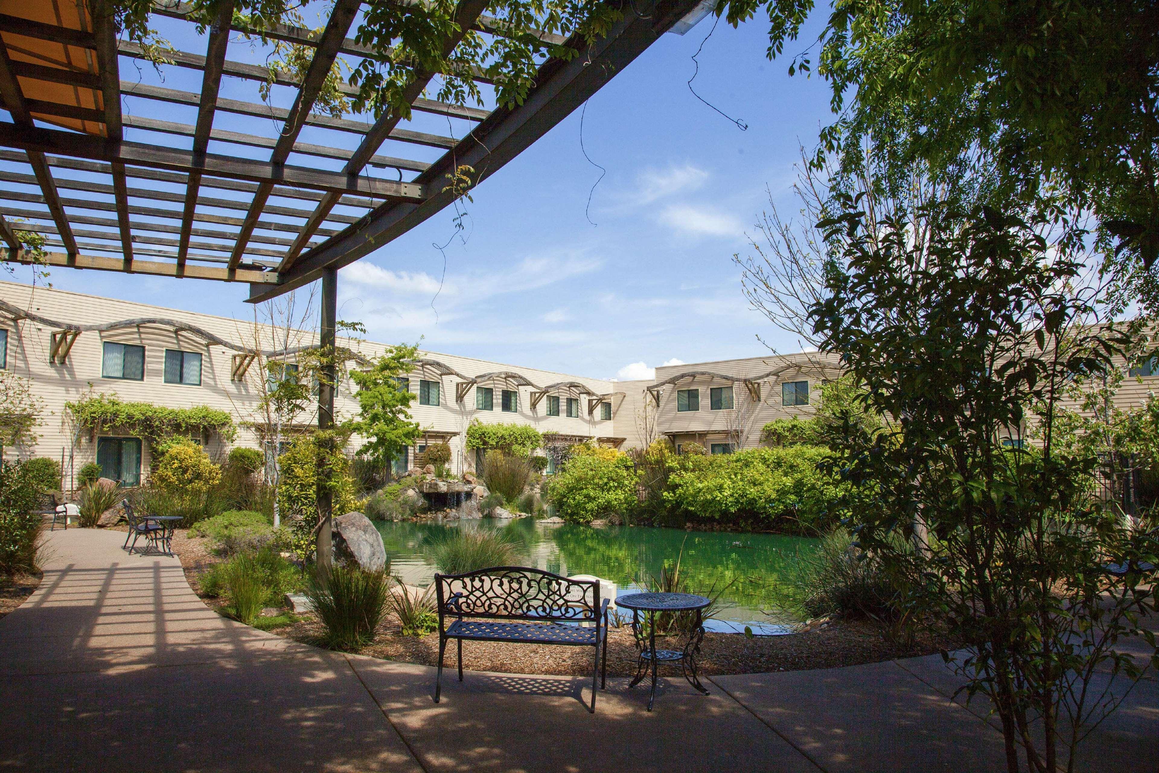 Doubletree By Hilton Napa Valley - American Canyon Exterior photo