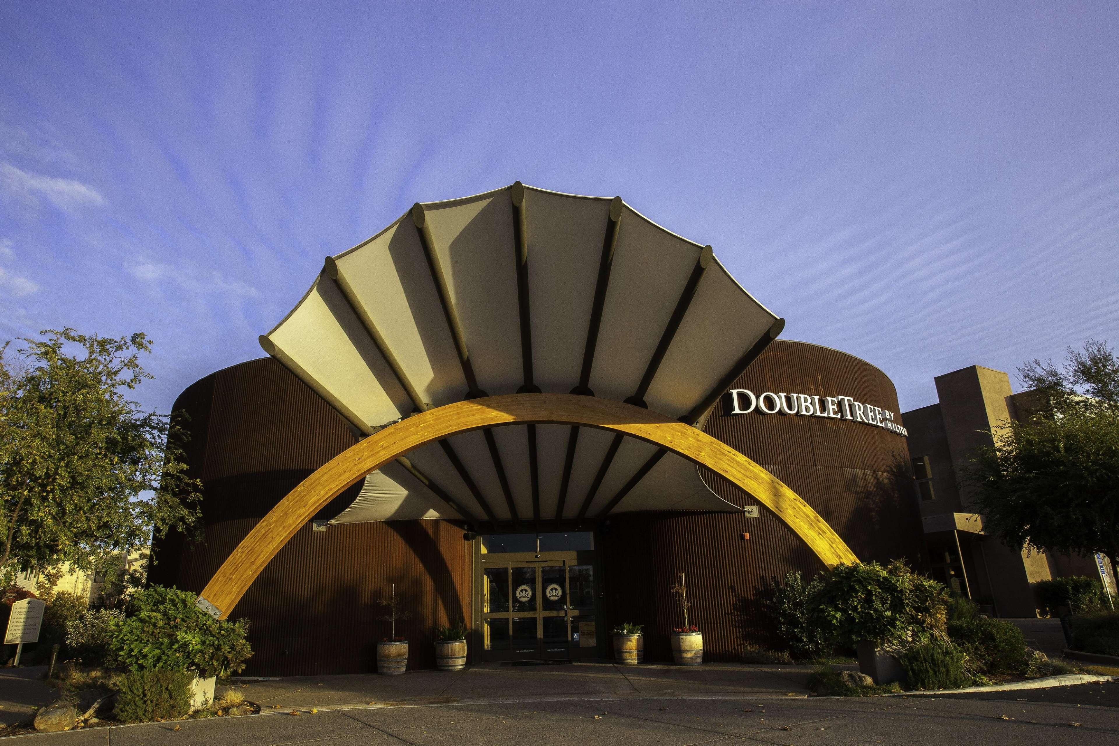 Doubletree By Hilton Napa Valley - American Canyon Exterior photo