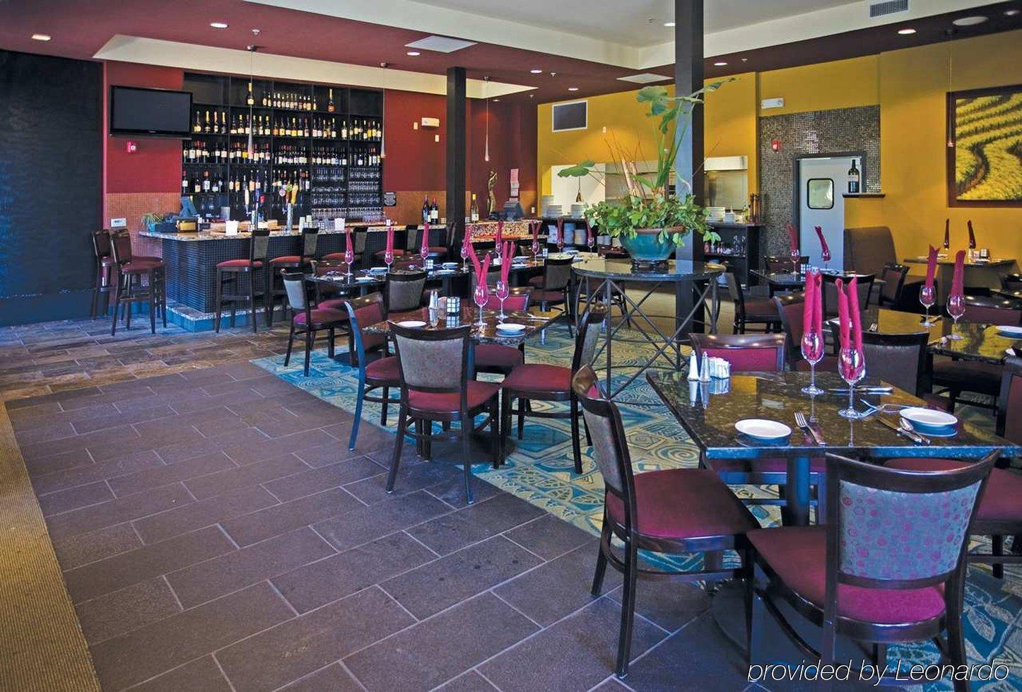 Doubletree By Hilton Napa Valley - American Canyon Exterior photo